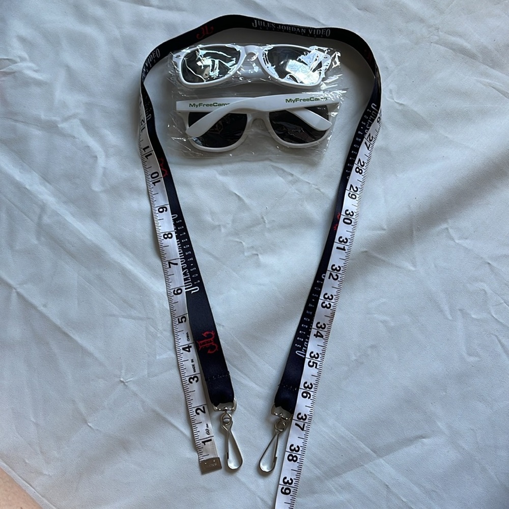 1412- Jules Jordan video lanyard and my free cams sunglasses - Picture 2 of 3